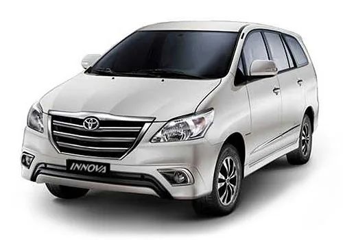 Innova Crysta taxi in Kashmir